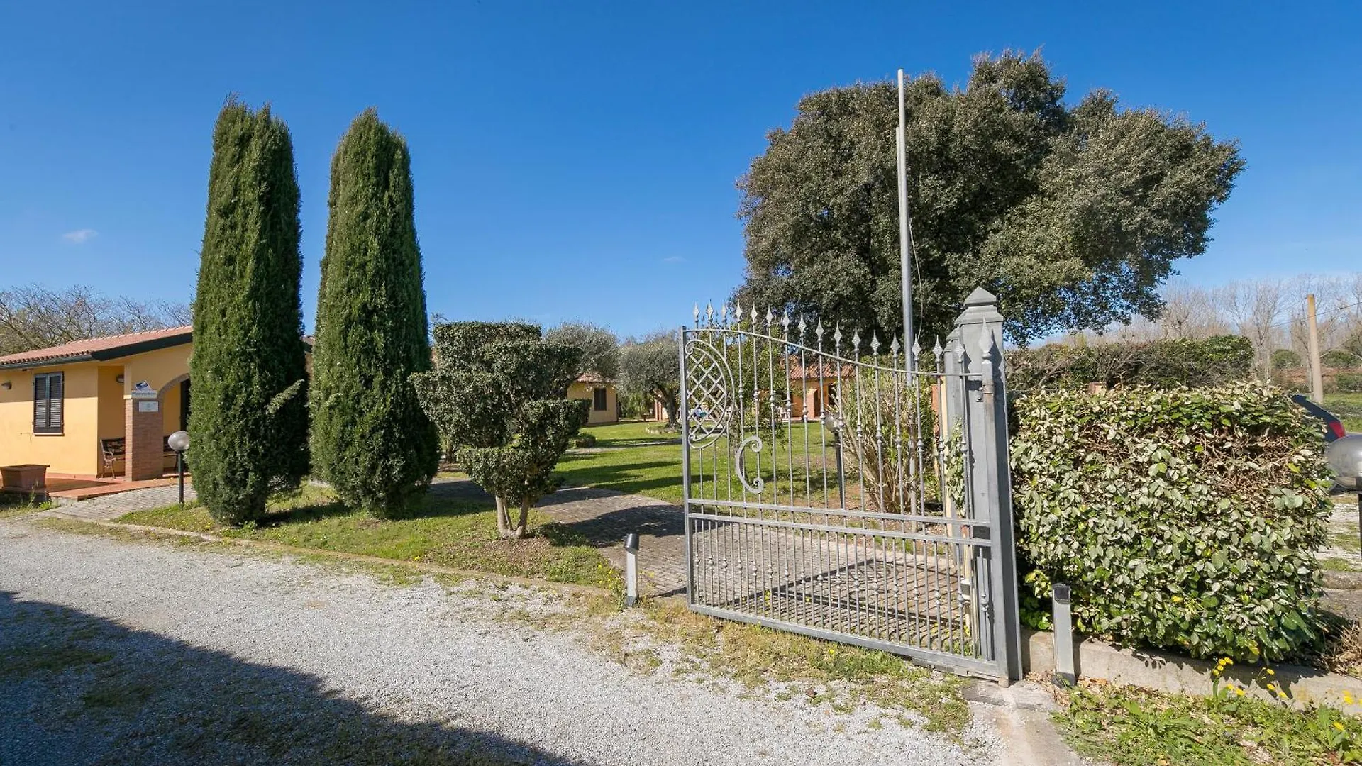 Il Girasole - Cappero Villa Venturina Terme 0*,