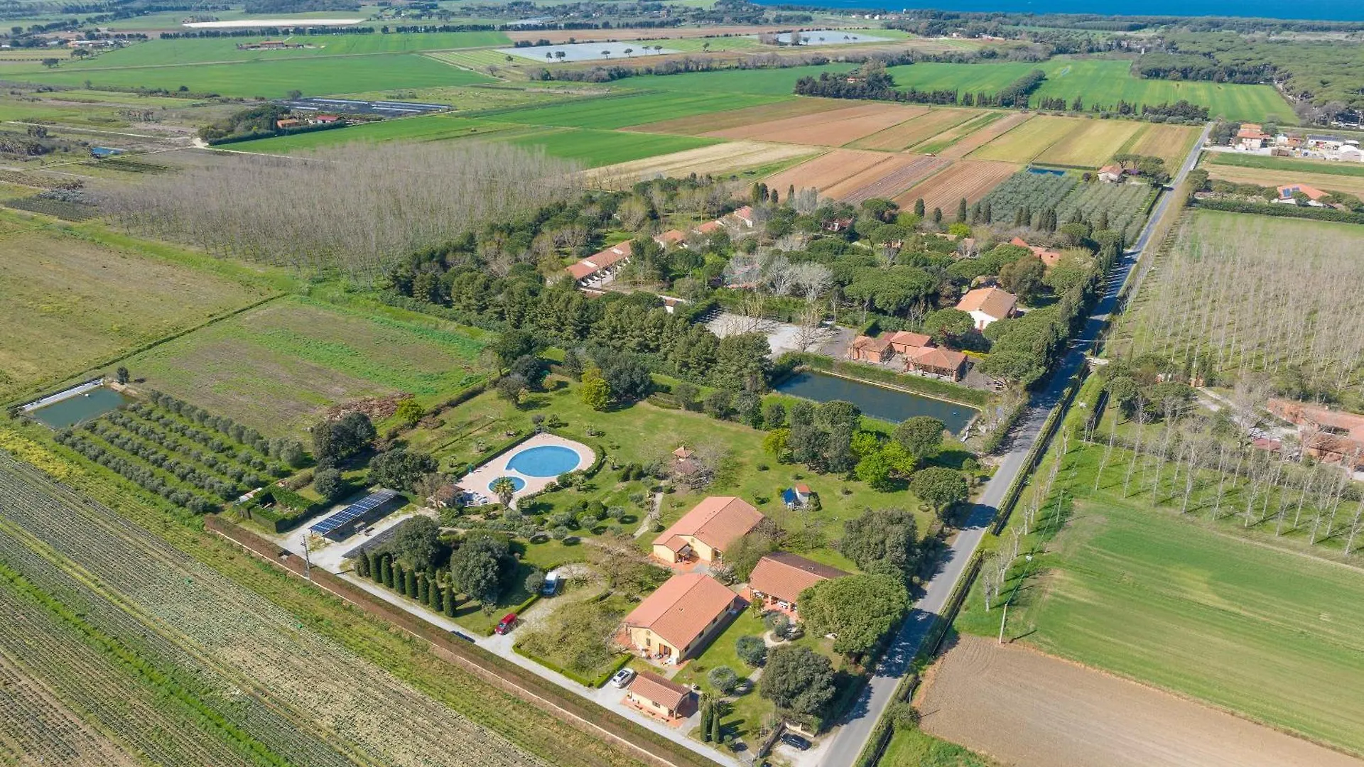 Il Girasole - Cappero Villa Venturina Terme 0*,  Italy